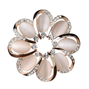 Shining Brooch Pin for Women Brides Elegant Pin Brooches Flower Shape