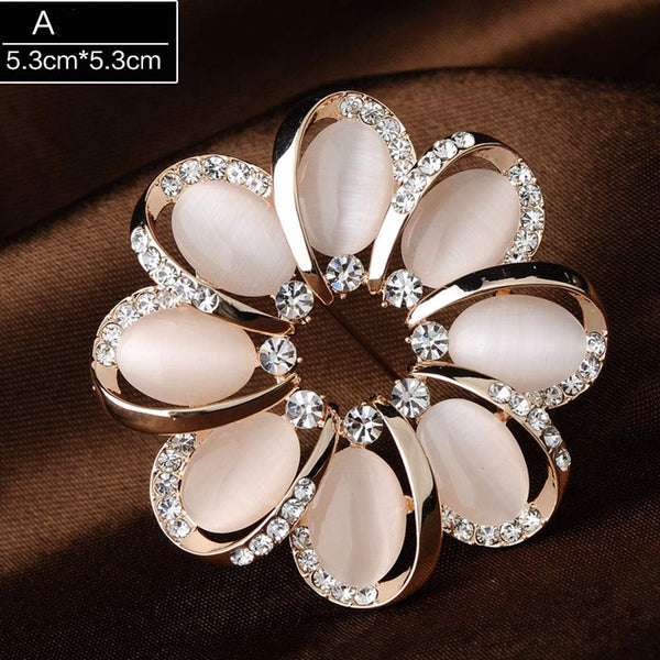 Shining Brooch Pin for Women Brides Elegant Pin Brooches Flower Shape